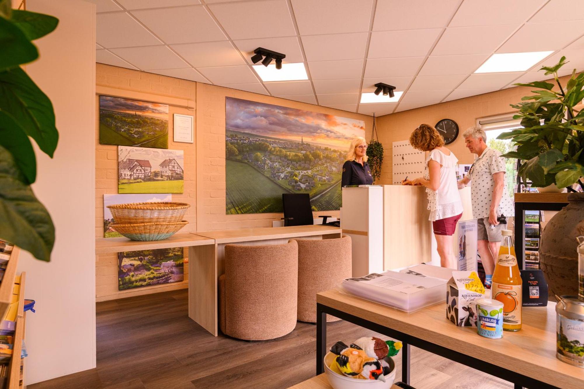 Summio Vakantiepark Reevallis 빌렌 외부 사진